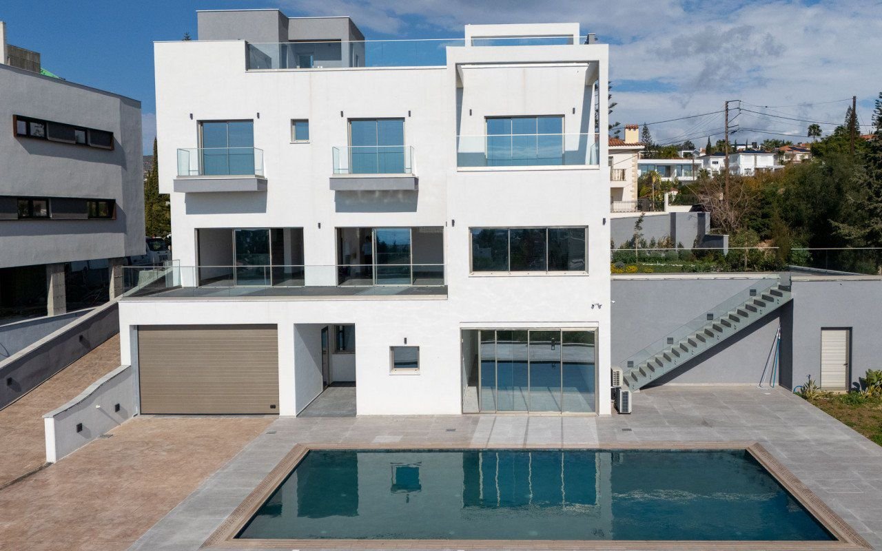 villa for rent in limassol .jpg